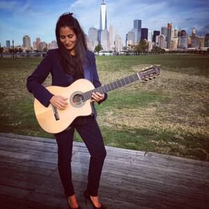 Meet your Posher, Elysa